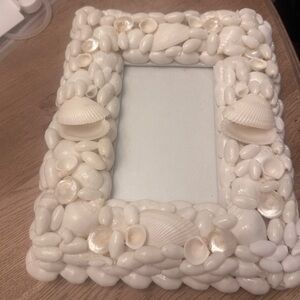 Rachel Ashwell Shabby Chic- Seashell White Decorative Frame